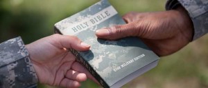 doneaza o biblie